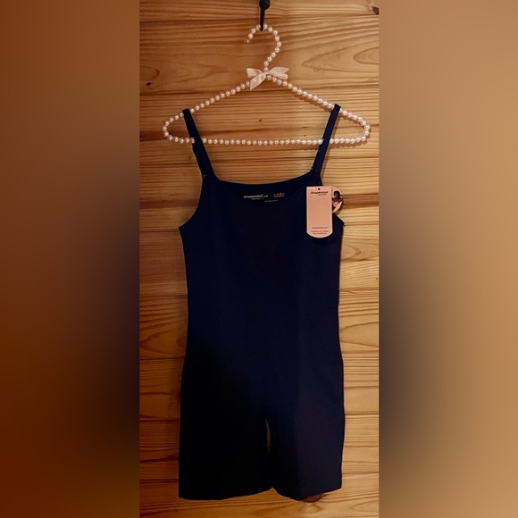 Shapermint Essentials All Day Every Day Scoop Neck Mid-Thigh Bodysuit Blk Sz L - Picture 1 of 6